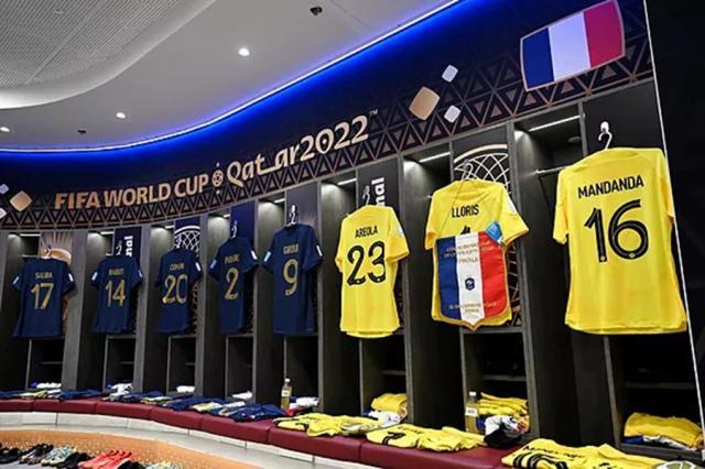 1671374758001027816.jpg 16713725730202.jpg