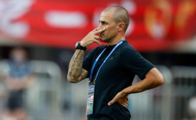 开云体育娱乐-5球大胜难掩一漏洞 广州队防线顽疾让卡帅也无奈